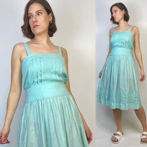 Vintage 1980s PLEATED MINT LINEN Summer Dress -- Small